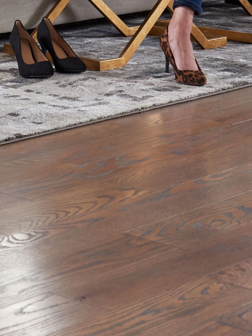 Hardwood flooring sanding refinishing staining